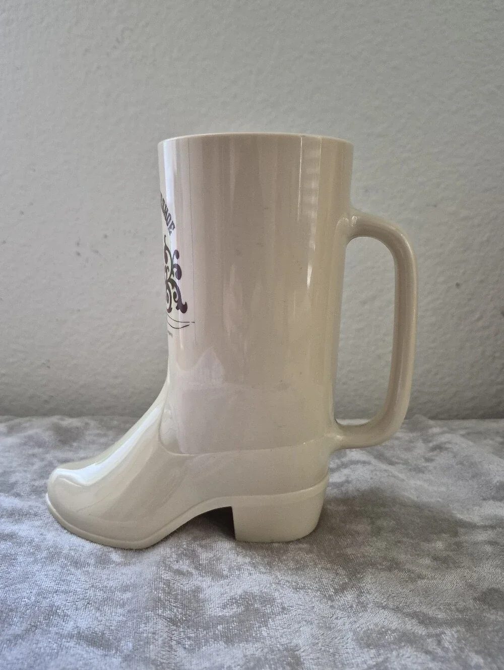 Disneyland Golden Horseshoe vintage mug